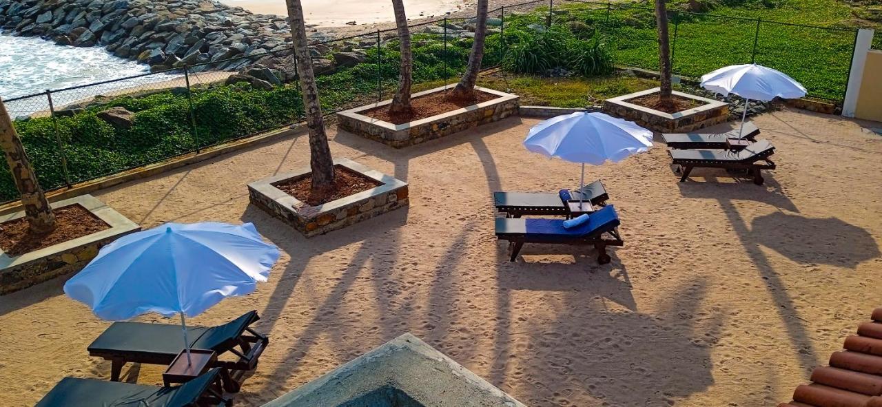 House By The Sea Hikka Hotel Hikkaduwa Exterior photo